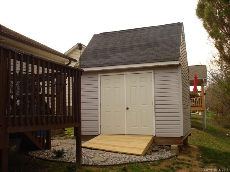 715 Loch Lomond Cir, Concord, NC 28025
