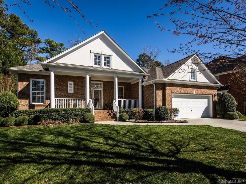 10129 Devonshire Dr, Huntersville, NC 28078