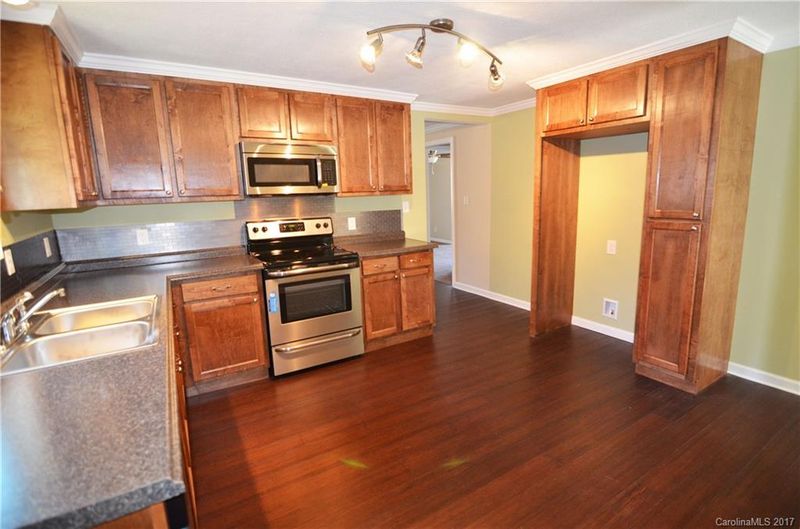 2455 Nc 10 Hw, Conover, NC 28613