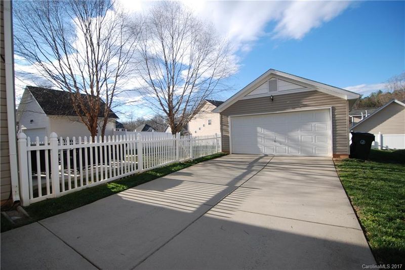 10135 Caldwell Depot Rd, Cornelius, NC 28031