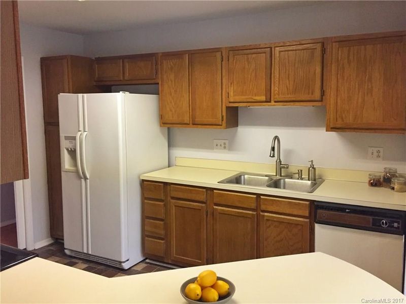 521 Trail Ridge Rd, Matthews, NC 28105