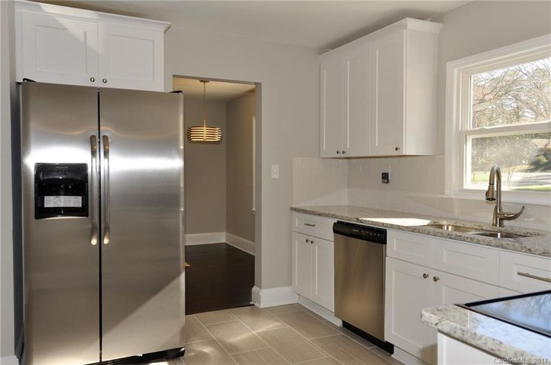 1344 Dresden Dr, Charlotte, NC 28205