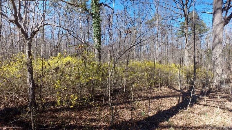 105 Robinson Ave, Mount Holly, NC 28120