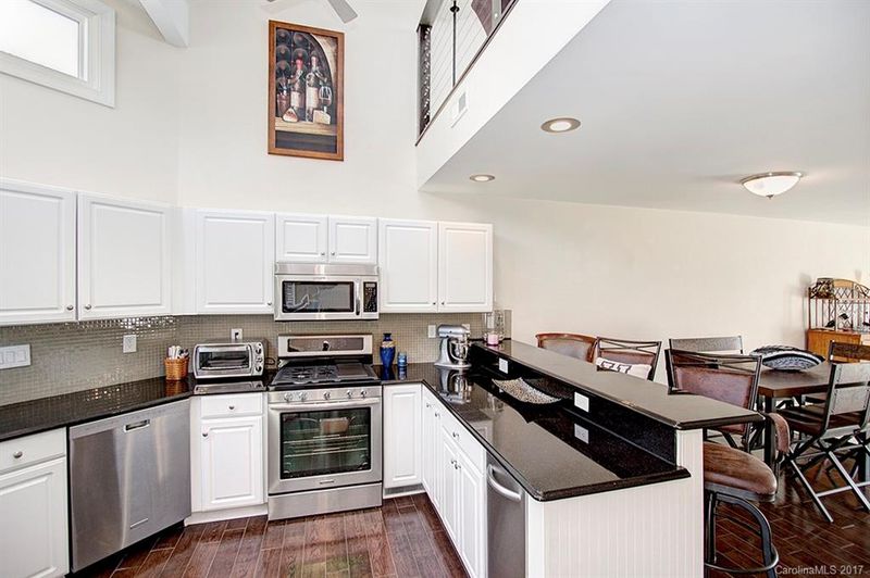 14021 Queens Harbor Rd #., Charlotte, NC 28278