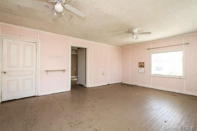 19540 Oak St, Cornelius, NC 28031