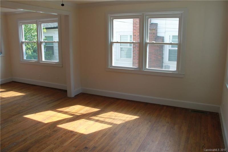 1417 Effingham Rd, Charlotte, NC 28208