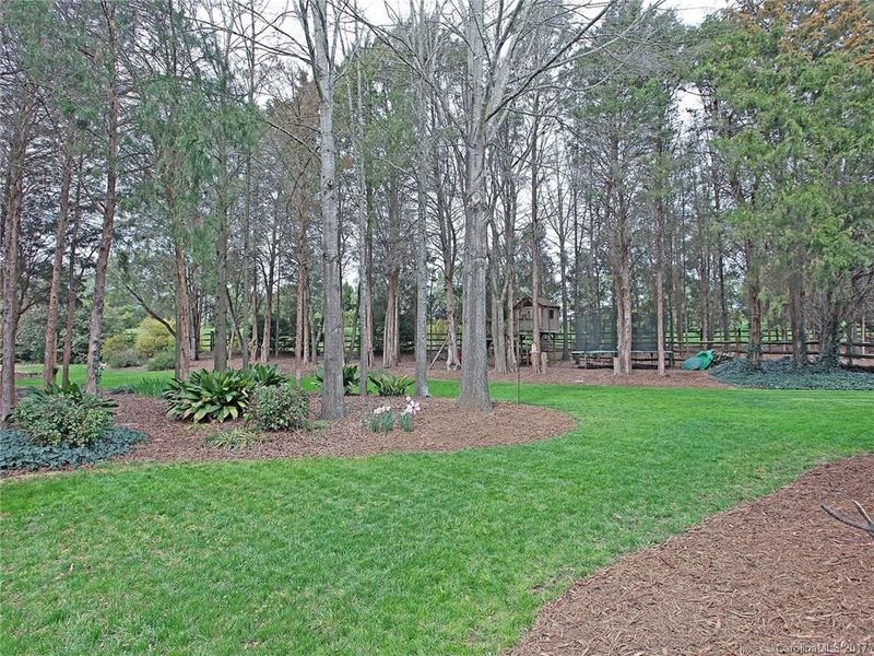 408 Basingdon Ct, Waxhaw, NC 28173