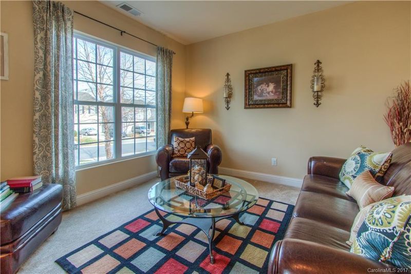 216 Margaret Hoffman Dr, Mount Holly, NC 28120
