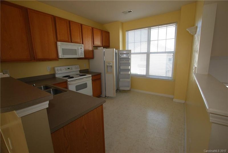 2718 Avalon Loop Rd #2718, Charlotte, NC 28269