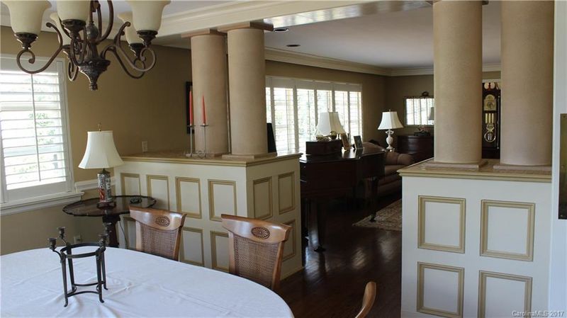 2119 Ferncliff Rd, Charlotte, NC 28211