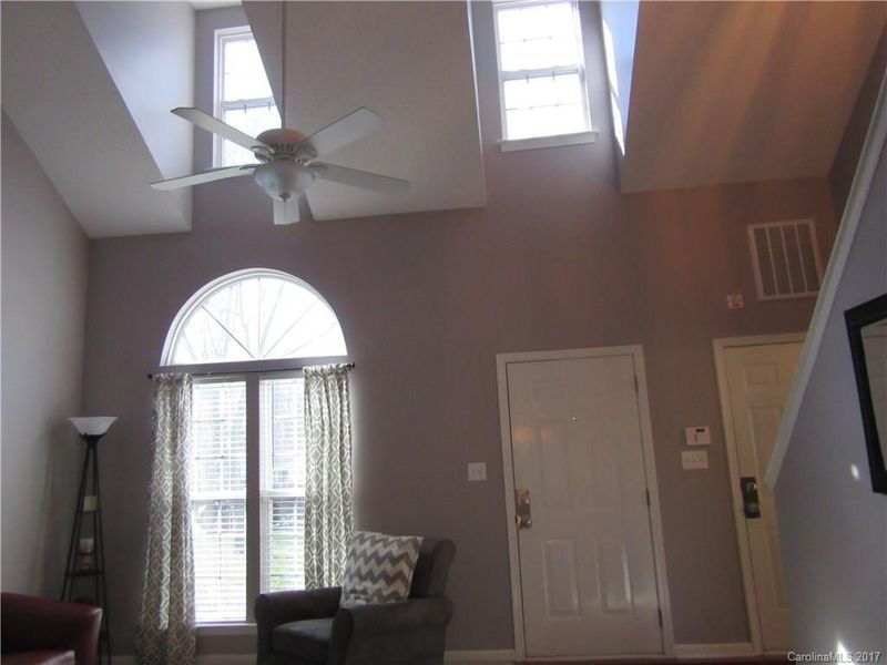 161 W Walnut Ave, Mount Holly, NC 28120