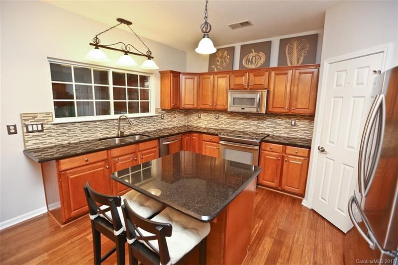 7760 Cotswold Ct, Charlotte, NC 28213