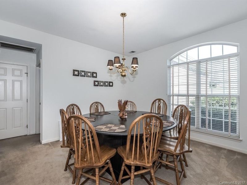 12156 Autumn Winds Ln, Pineville, NC 28134