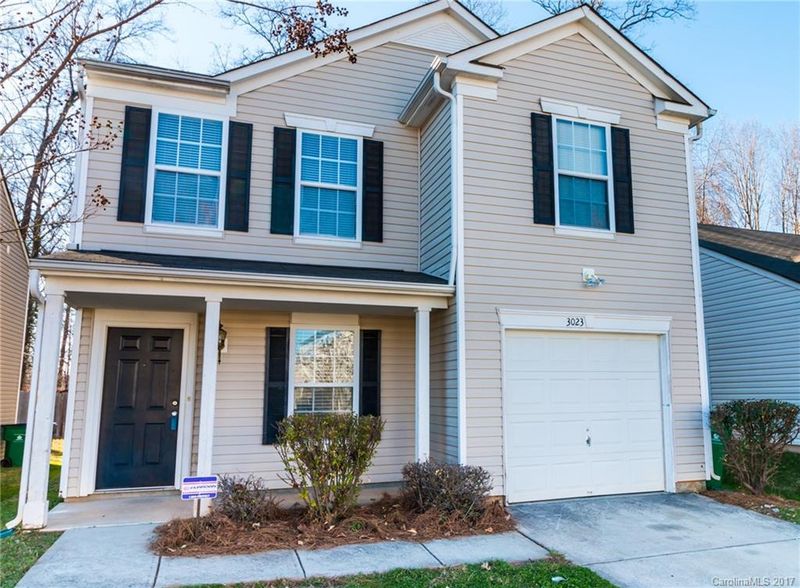 3023 Meadow Knoll Dr, Charlotte, NC 28269
