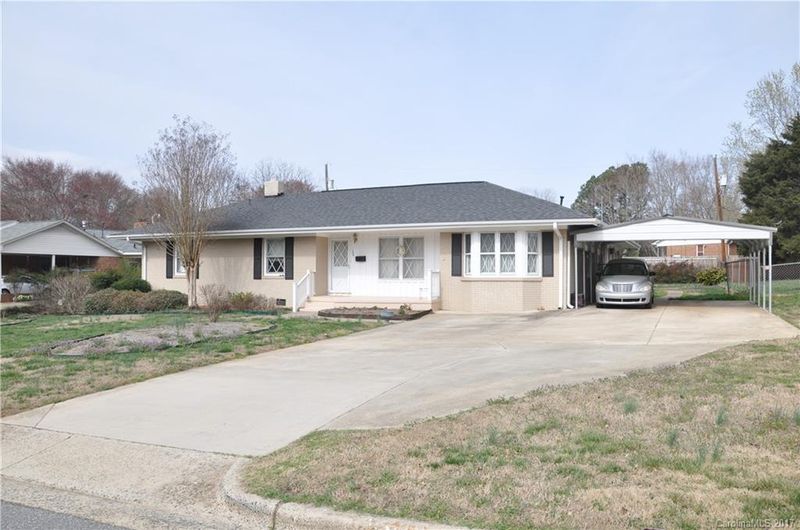 108 Wendover Dr, Lincolnton, NC 28092
