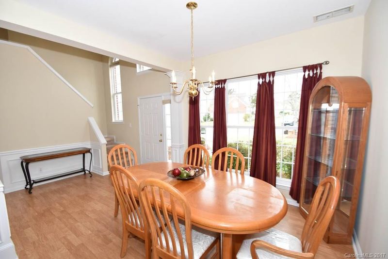 803 Clearbrook Rd, Matthews, NC 28105