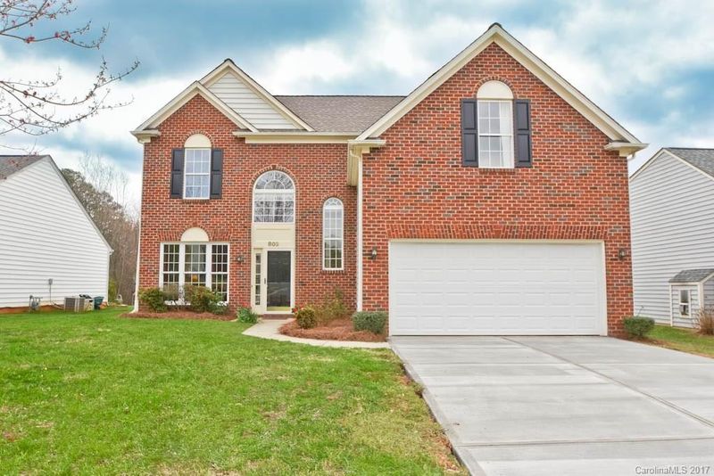 803 Clearbrook Rd, Matthews, NC 28105