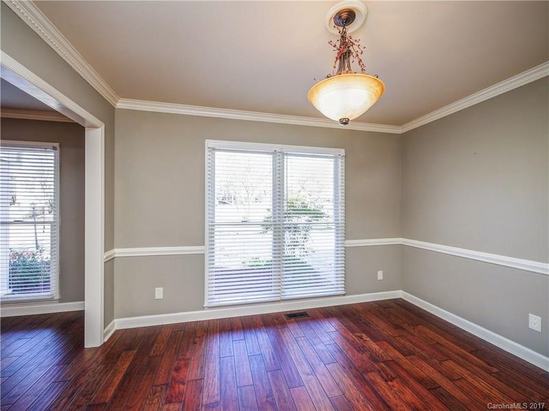1211 Holleybank Dr, Matthews, NC 28105