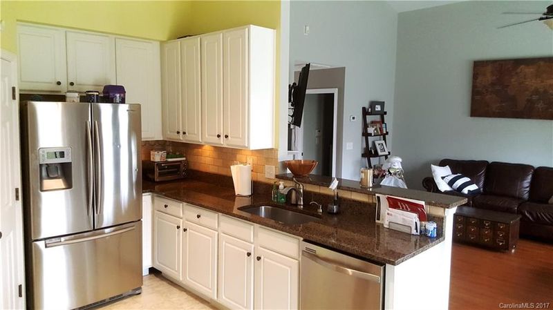 110 Plainview Ct, Mooresville, NC 28115