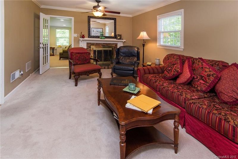 3136 Spring Valley Rd, Charlotte, NC 28210