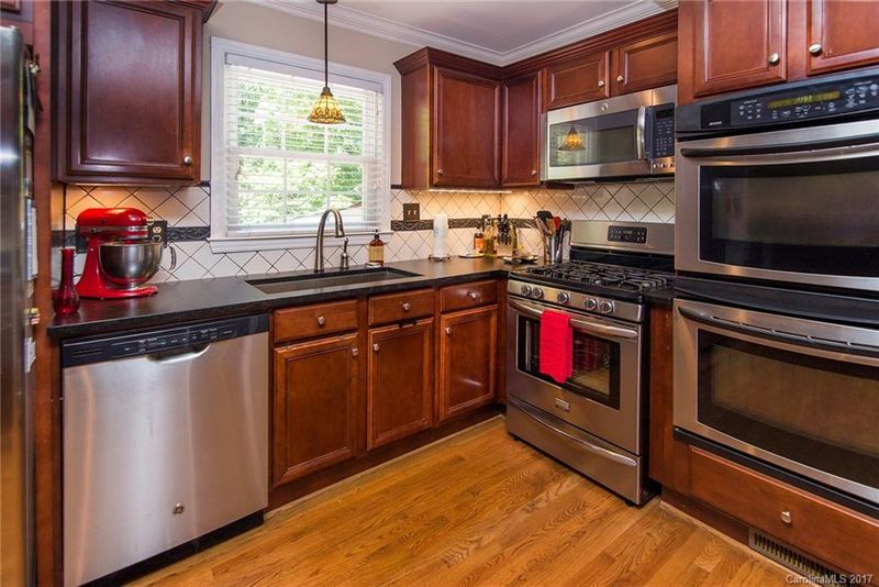 3136 Spring Valley Rd, Charlotte, NC 28210