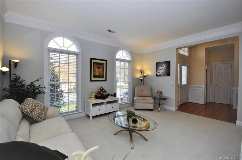 6310 Red Maple Dr, Charlotte, NC 28277