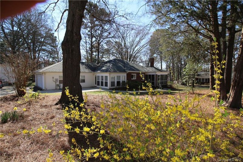 727 Spring St SW, Concord, NC 28027