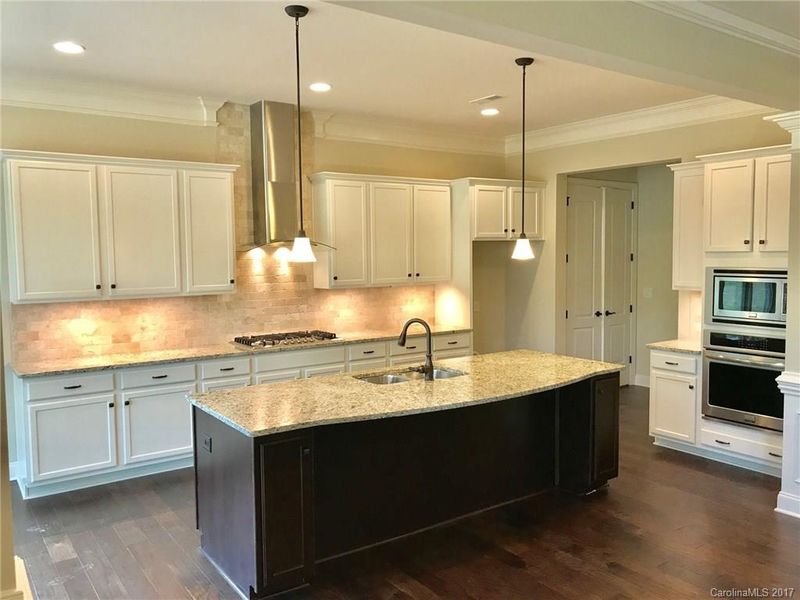 4013 Crismark Dr, Indian Trail, NC 28079