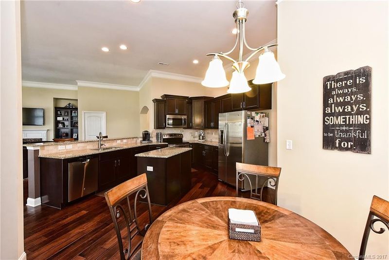 11514 Dunham Dr, Matthews, NC 28105
