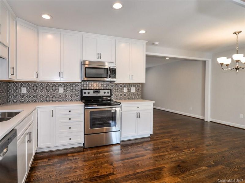 4024 Shamrock Dr, Charlotte, NC 28215