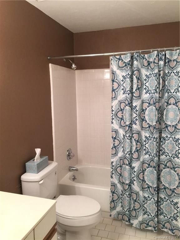 7340 Lakefront Dr #6, Charlotte, NC 28278