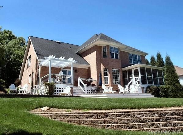7280 Willow Brook Ct, Denver, NC 28037