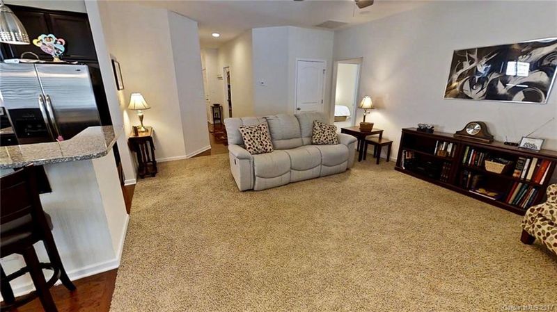 15740 Homecoming Way, Charlotte, NC 28278