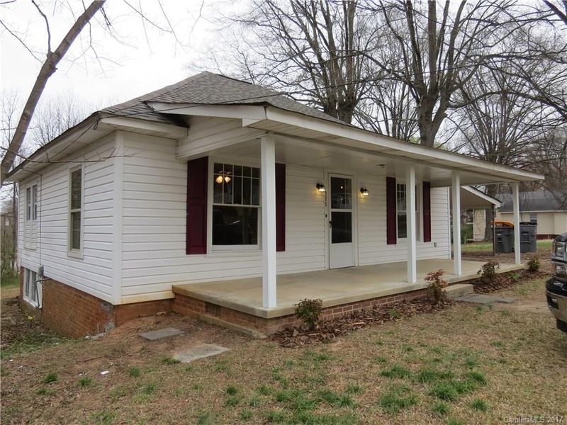 528 W 8th St, Kannapolis, NC 28081