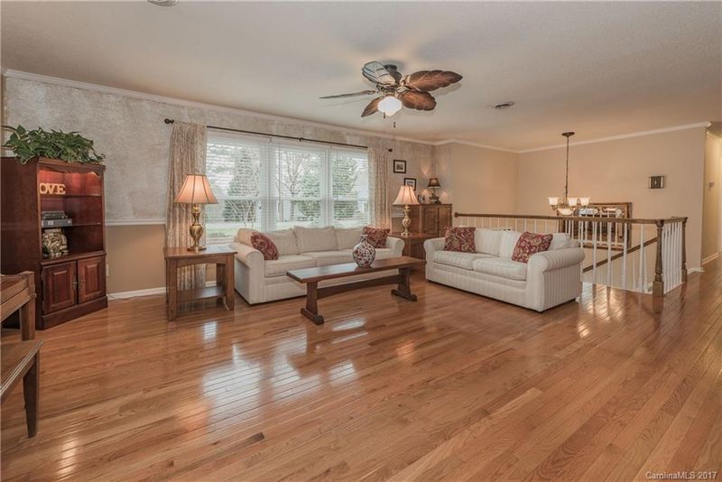 1175 Molokai Dr, Tega Cay, SC 29708