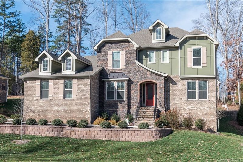 323 Treetops Dr, Stanley, NC 28164