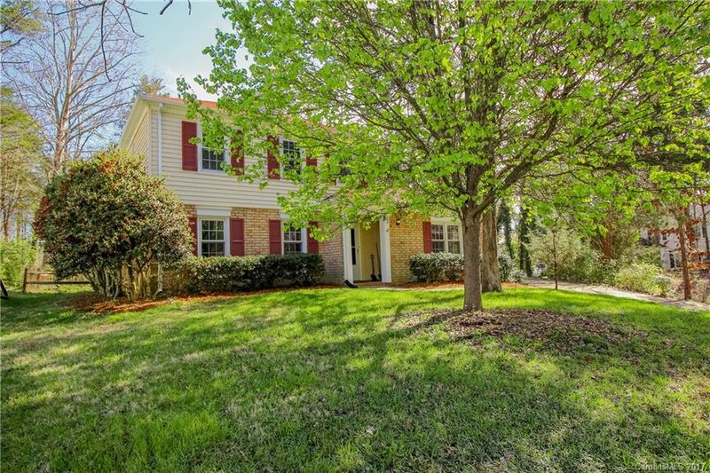 640 Charter Pl, Charlotte, NC 28211