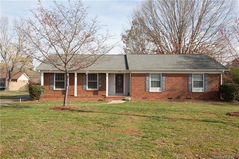 3032 Stoneybrook Ave, Gastonia, NC 28054