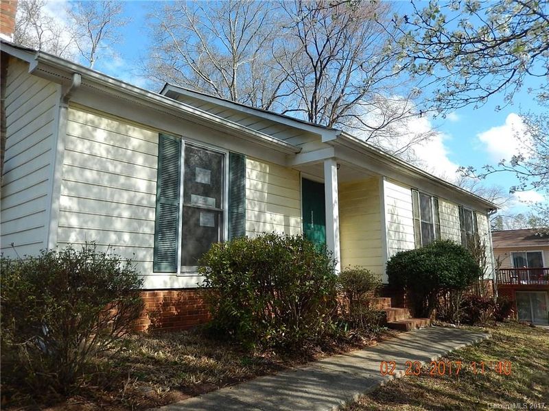 5529 Cottage Cove Ln, Charlotte, NC 28215