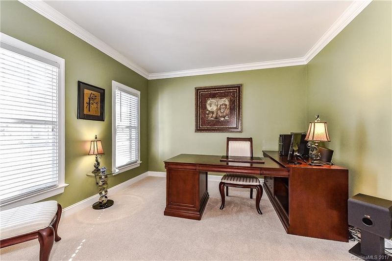 906 Coachman Dr, Waxhaw, NC 28173