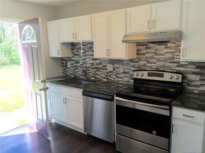 3010 Reid Ave, Charlotte, NC 28208