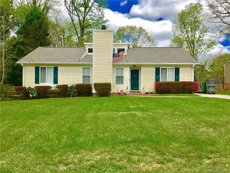 6523 Dana Ct, Charlotte, NC 28212
