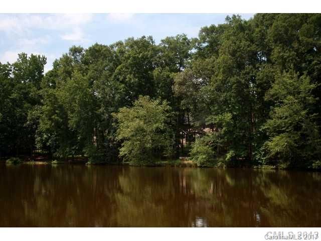 5030 Tracewood Ct, Charlotte, NC 28215