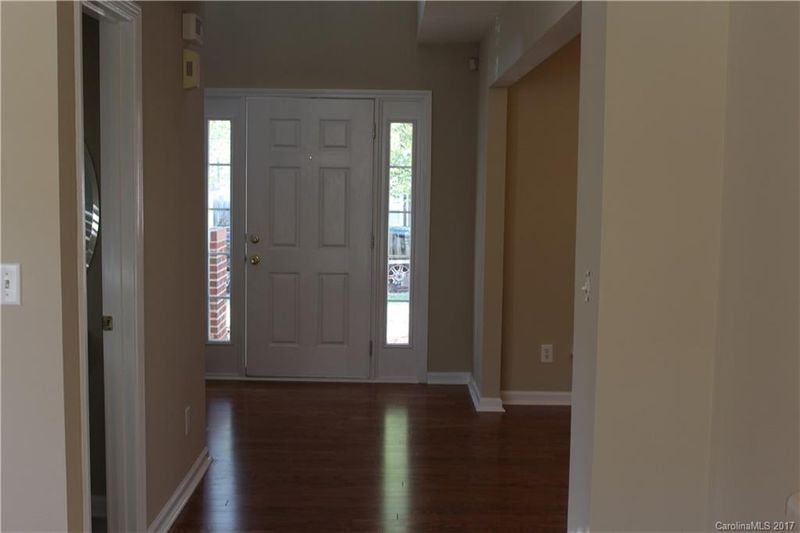 5827 Hogans Way Ct, Charlotte, NC 28269