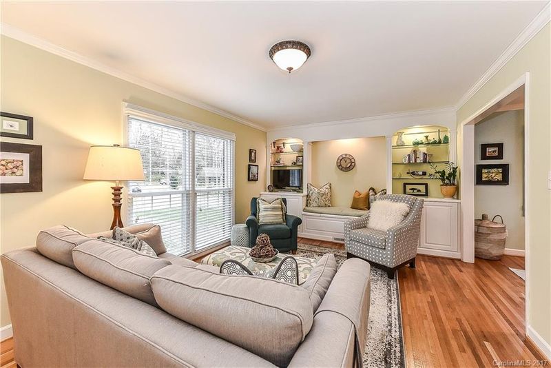 3716 Rhodes Ave, Charlotte, NC 28210