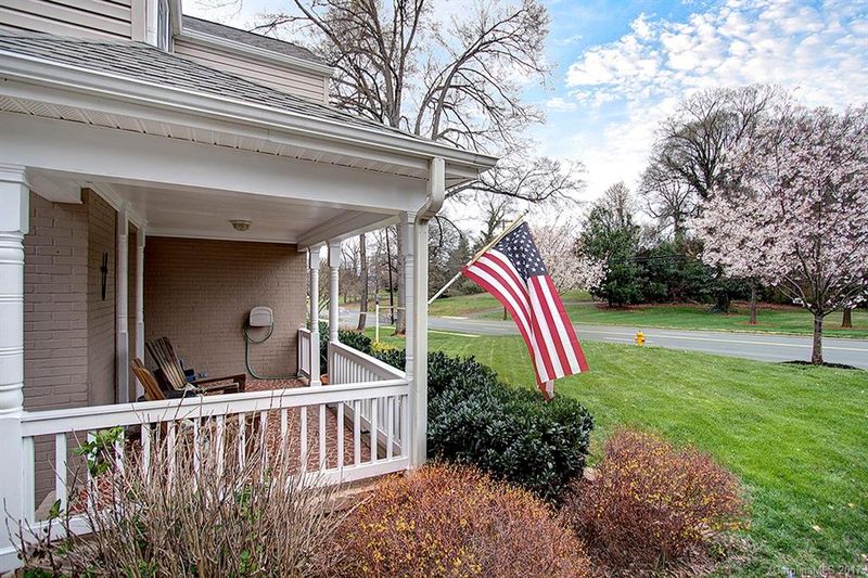 2804 Park Rd #5, Charlotte, NC 28209