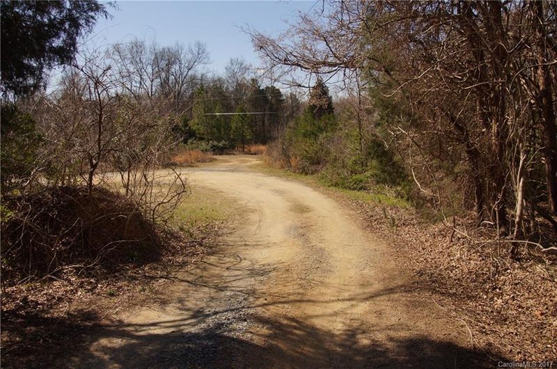 2528 Miranda Rd, Charlotte, NC 28216