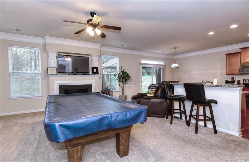 6911 Whitebeam Way, Matthews, NC 28105