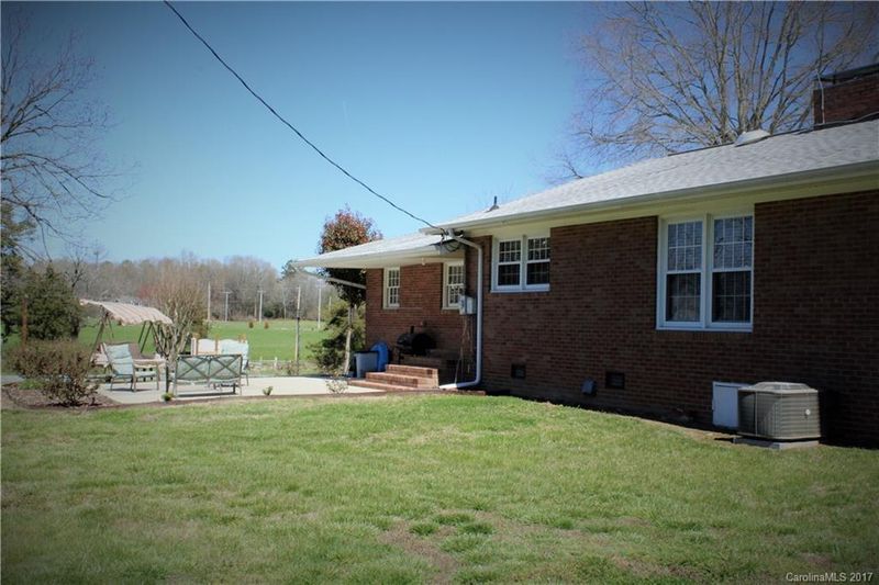 3304 Wolf Pond Rd, Monroe, NC 28112