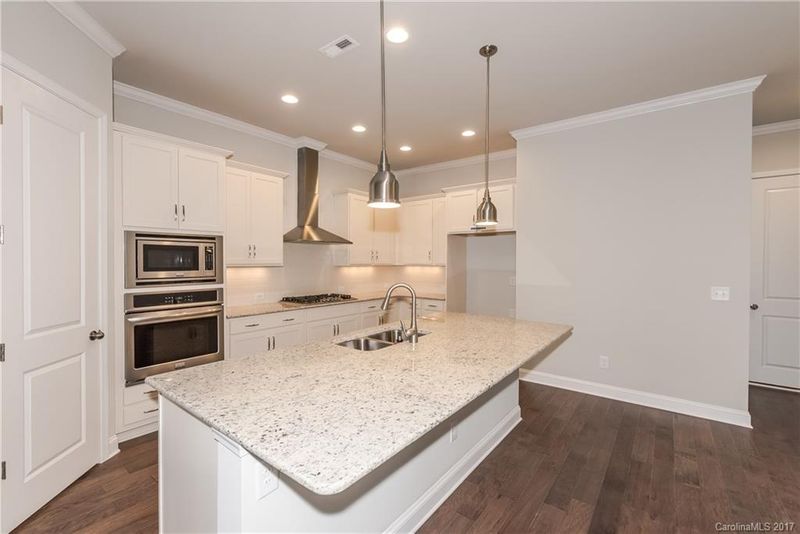 9307 Highclere Ct #68, Matthews, NC 28105